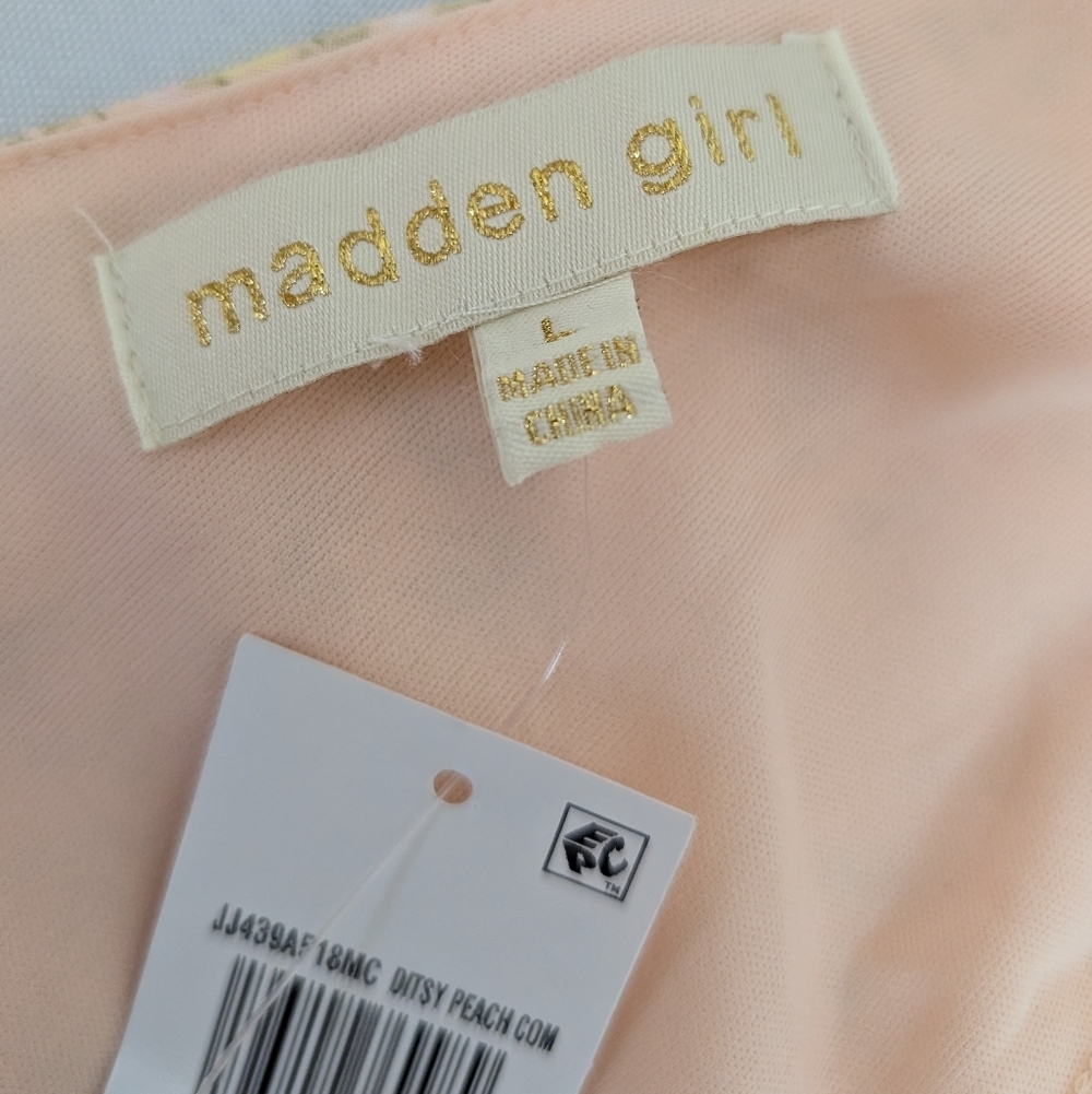 Madden Girl Ditsy Peach Floral Smocked V Neck Puff Sleeve Blouse - Picture 9 of 10